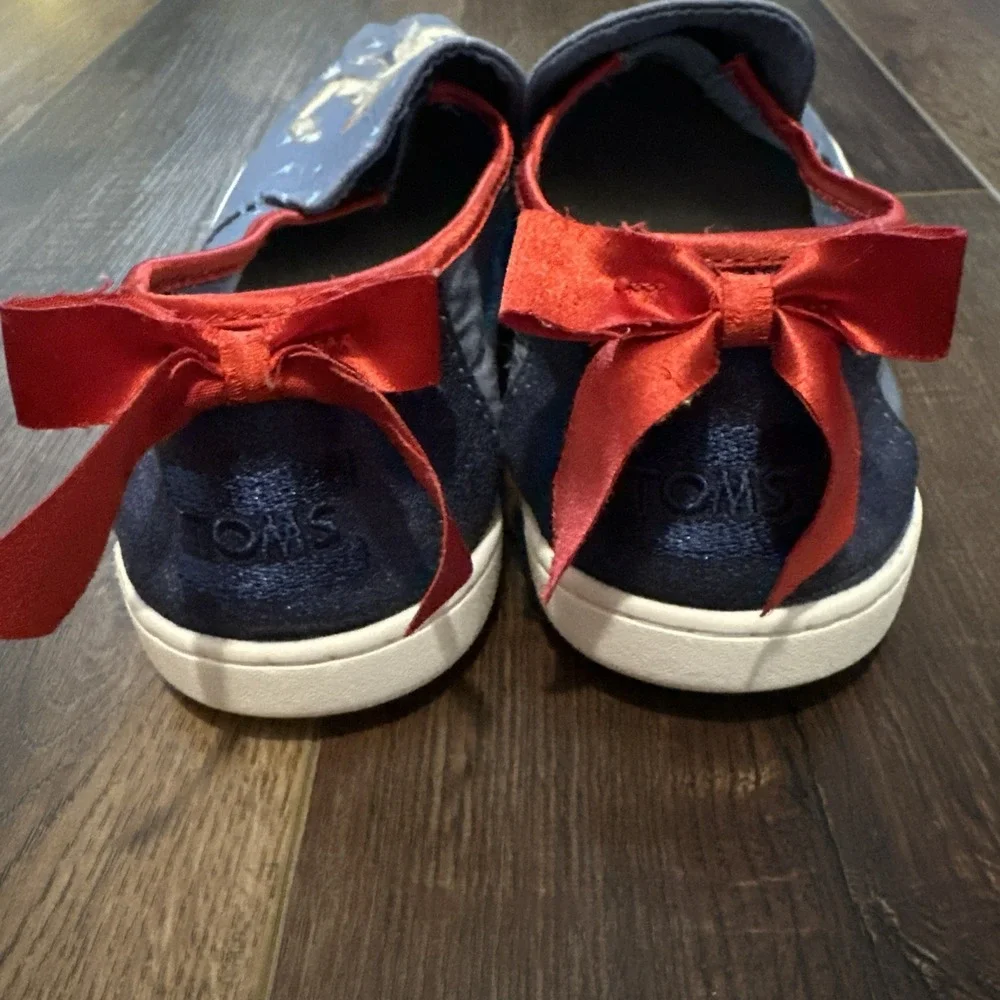 Toms X Disney Snow White Shoes Womens Size 8 Alpargata Seven Dwarfs Canvas‎ Bow